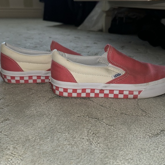 Vans - Picture 2 of 3